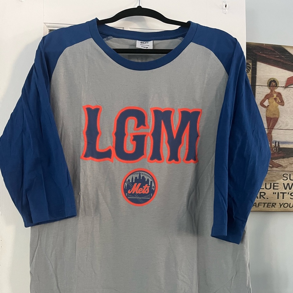 ✨New✨
NY Mets LMG logo 3/4 sleeve T
